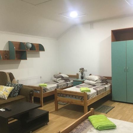 Alekselena Hotel Malekhuv Luaran gambar