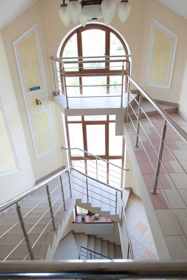 Alekselena Hotel Malekhuv Luaran gambar