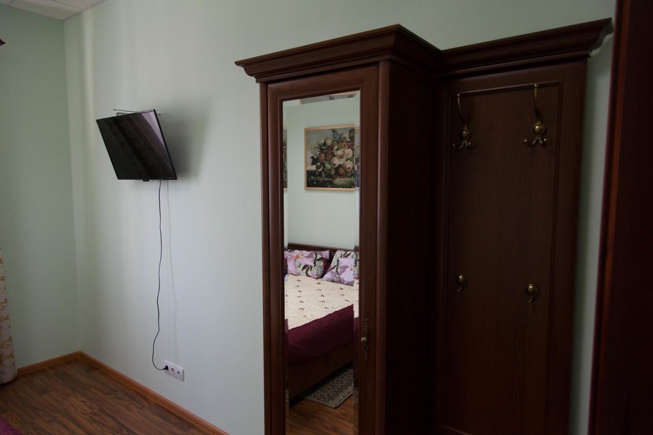 Alekselena Hotel Malekhuv Luaran gambar