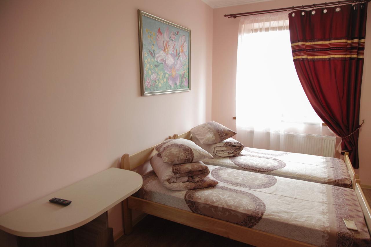 Alekselena Hotel Malekhuv Luaran gambar